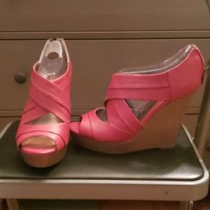 Seychelles Risky Business wedges